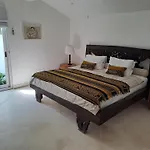 Bear Cottage 4 Bedroom Luxury Villa - Petitenget, Seminyak